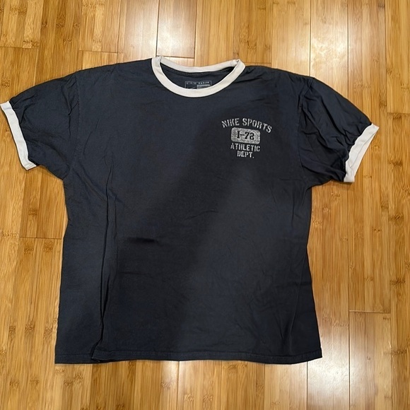 Nike Other - Vintage nike men’s shirt size XL